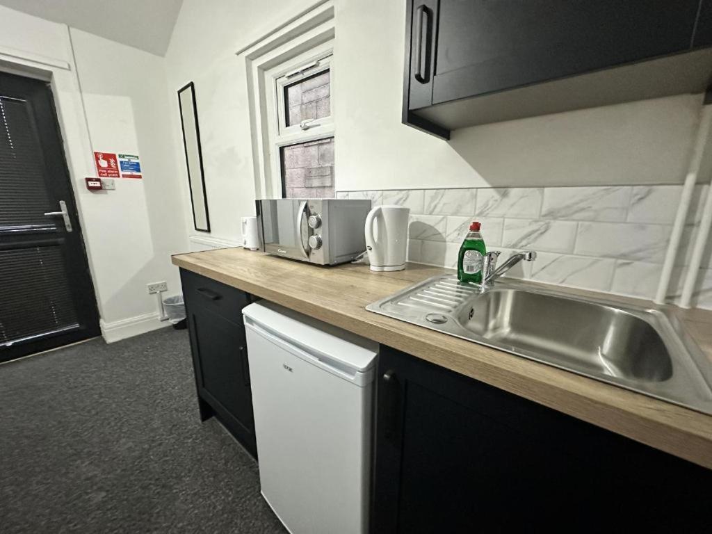 Comfortable Stay - Cozy Studios In Нотингам Екстериор снимка